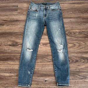 Judy‎ Blue Women's Relaxed Fit 7/28 Distressed Jeans